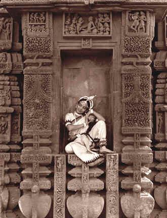 Ratna Roy in niche of Brahmeswar Temple, Bhubaneswar, Orissa, India.